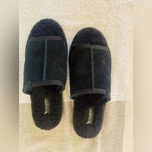 NWOT Koolaburra by Ugg slides